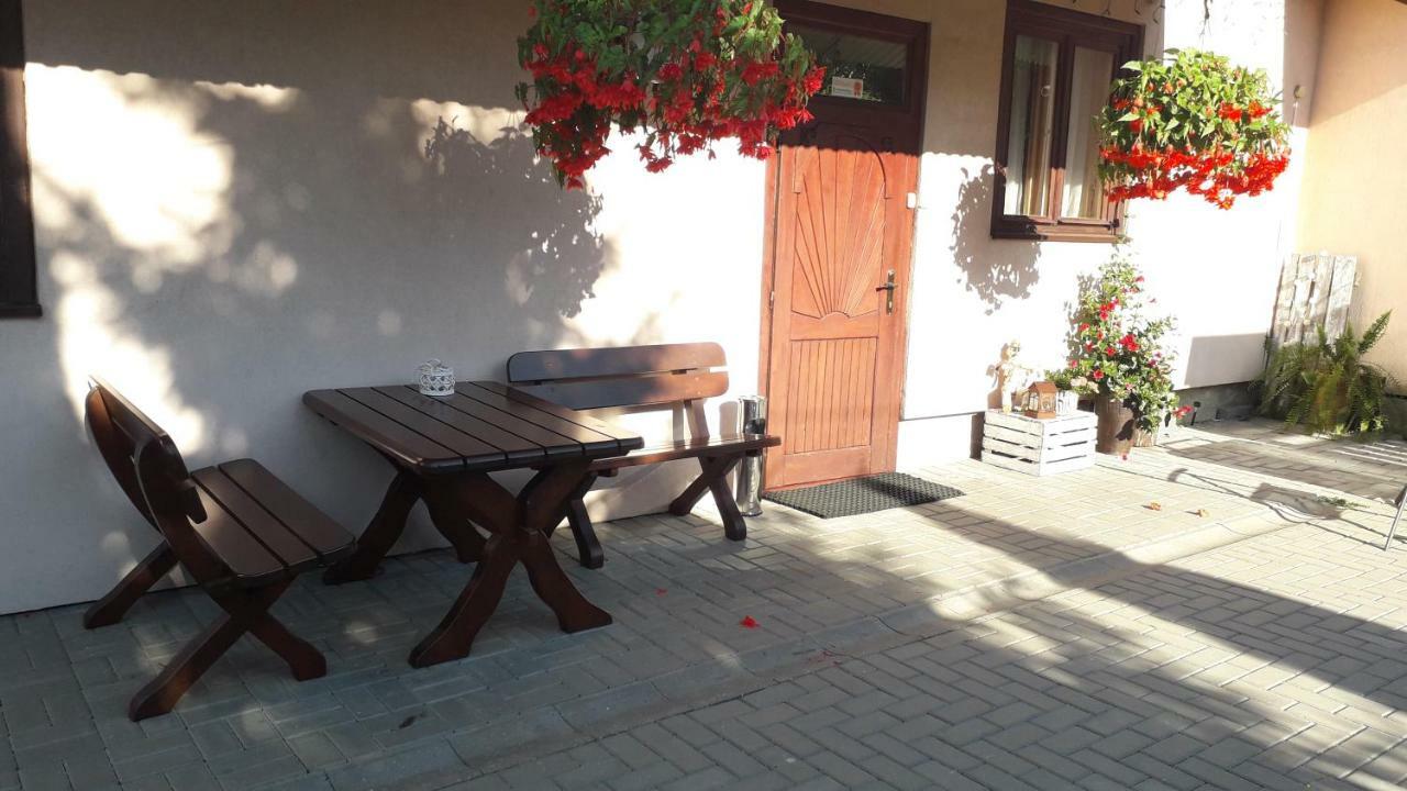 Pokoje Goscinne Pod Jaworem - Obok Pieknego Szlaku Wzdluz Rzeki Bialka, 1Km Do Stokow Kotelnica Bialka Tatrzanska Exterior foto